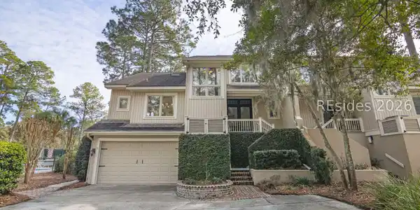 21 Pine Island Court