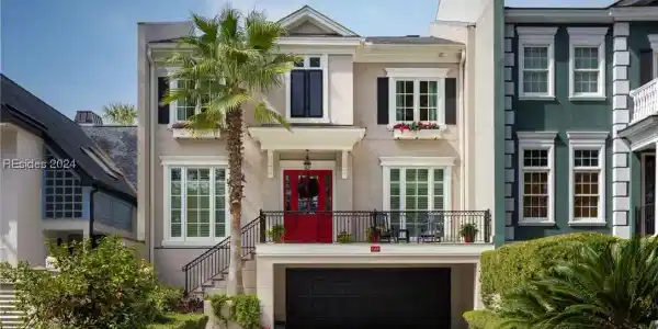 108 Crosstree Drive