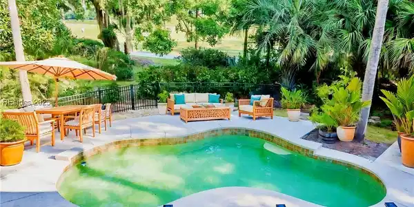109 Winding Oak Drive