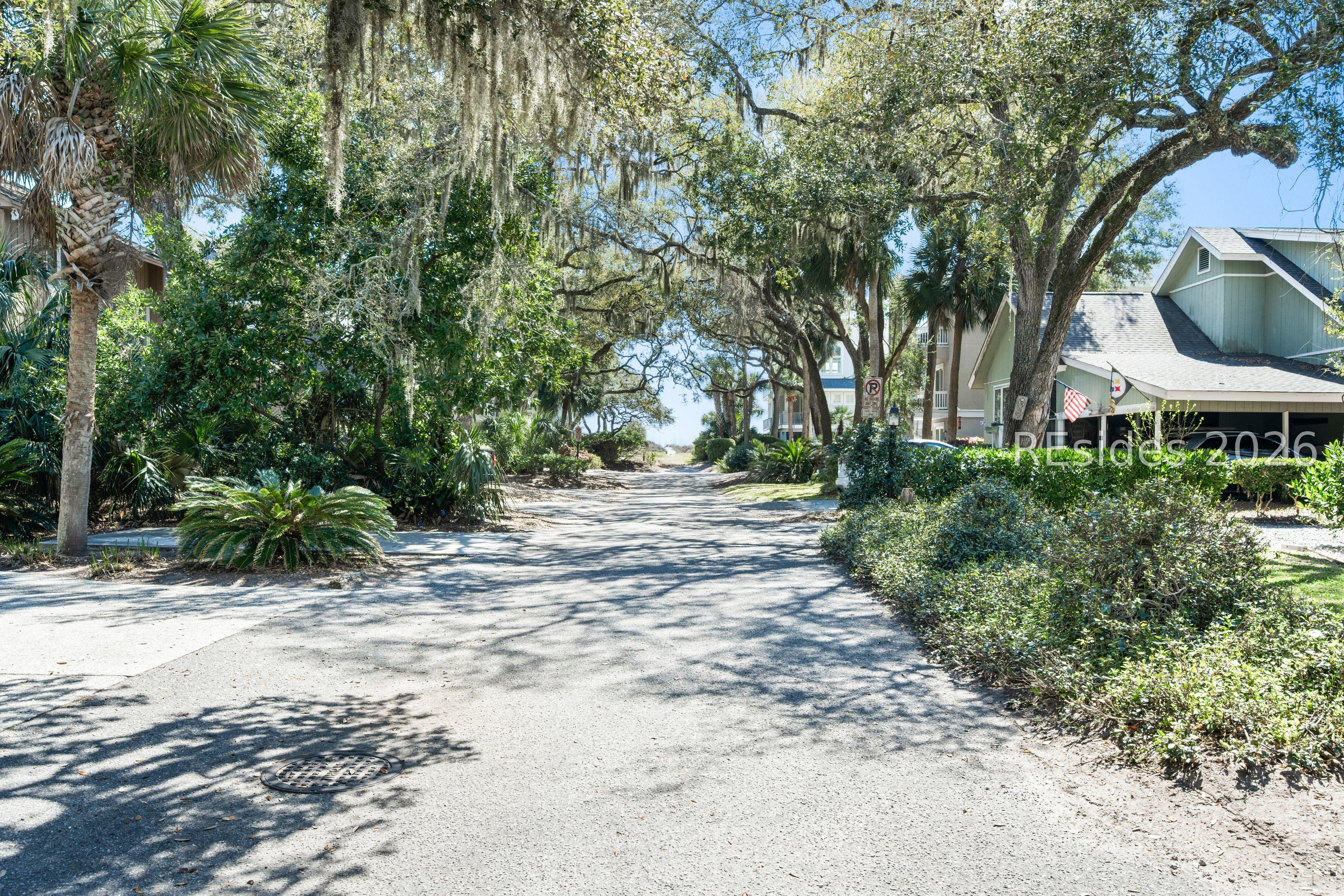 Image 3: 2 Night Hawk Street -Quick path to the beach!
