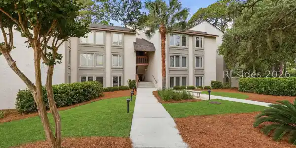 6 Braddock Bluff Drive
