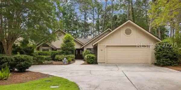 20 Honey Locust Circle