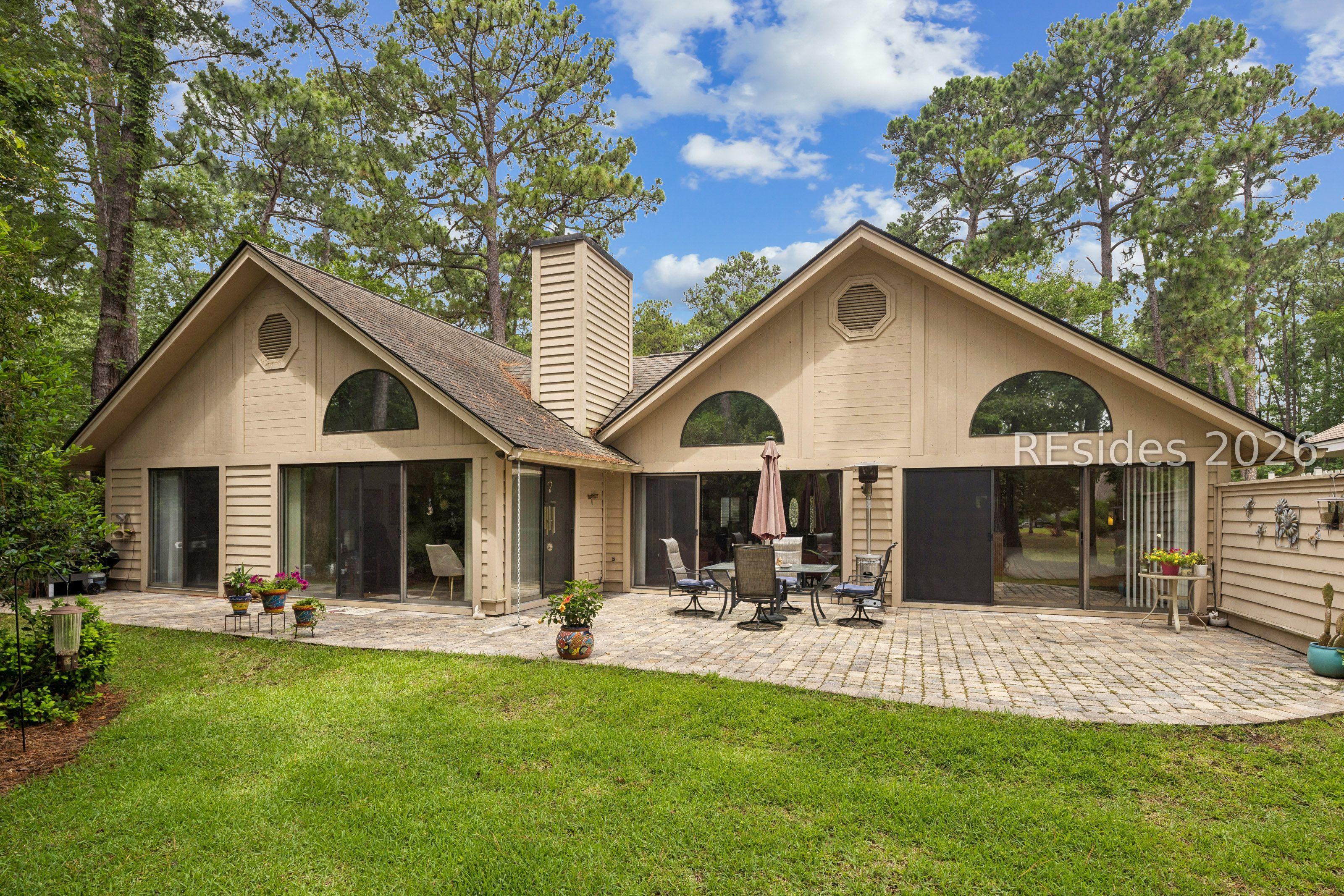 Image 2: Rear of Home