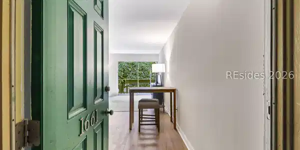 6 Braddock Bluff Drive