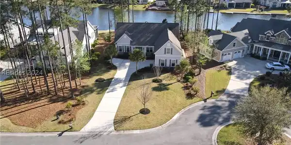 23 Anchor Bay Court