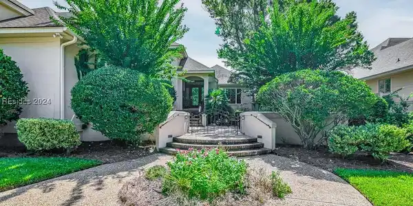 16 Bayley Point Lane