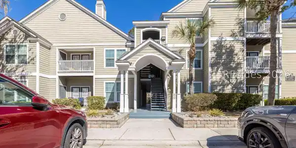 100 Kensington Boulevard