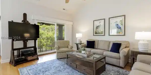 5 Braddock Bluff Drive