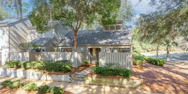 108 Lighthouse Road