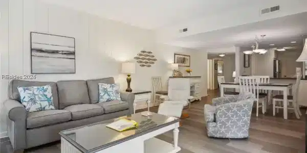 22 Lighthouse Road