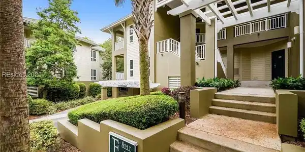 89 Ocean Lane