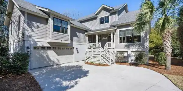 6 Beaver Lane