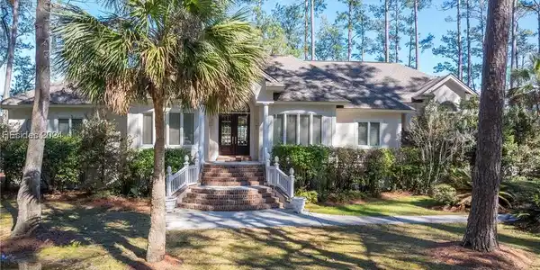15 River Bend Drive