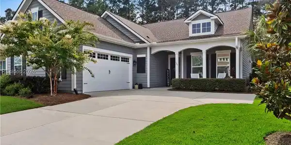 343 Castaway Drive