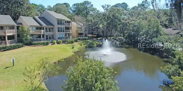 85 Lighthouse Road