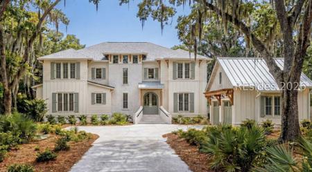 18 Freeport Drive