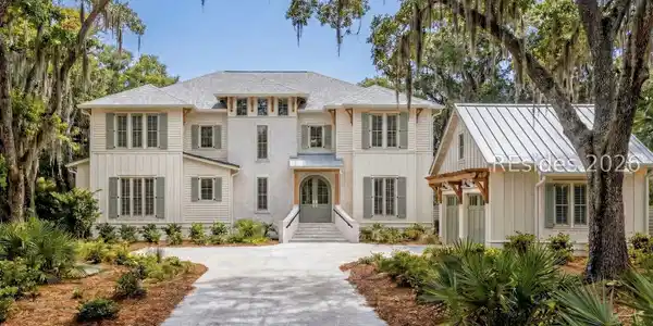 18 Freeport Drive