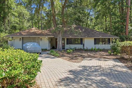 18 Forest Drive