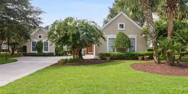 27 St Simons Drive