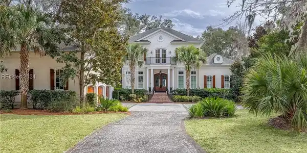 18 Hampton Lane