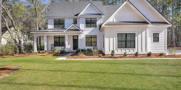 6 Redbud Lane
