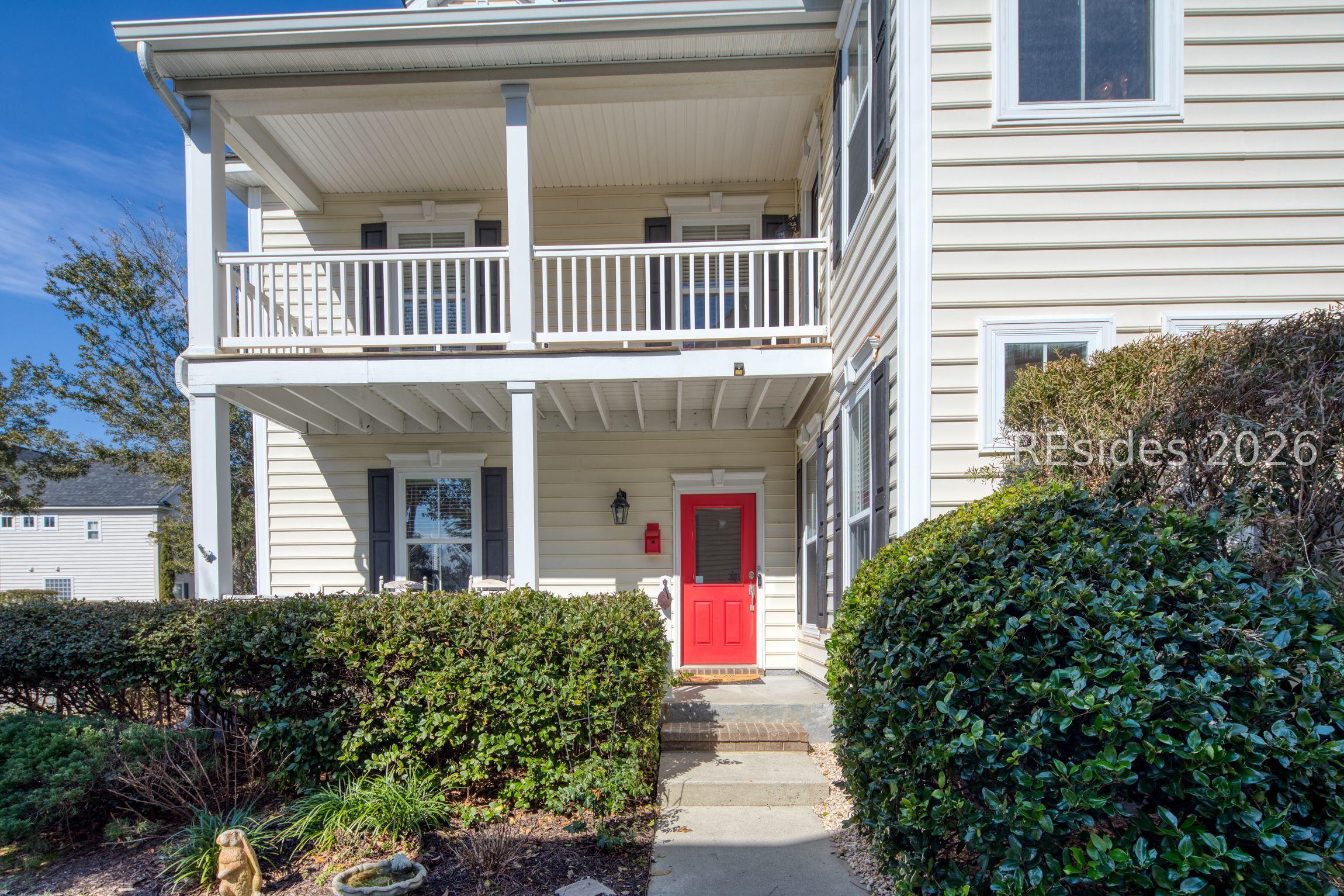 Image 4: Double porch and front door