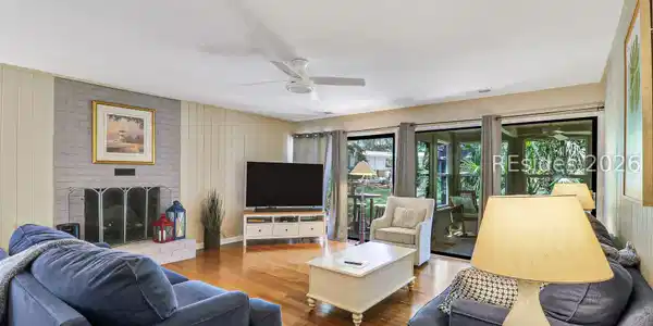 Image 4 Image 4