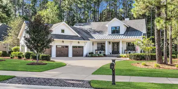 467 Hampton Lake Drive