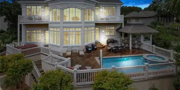 30 Knotts Way
