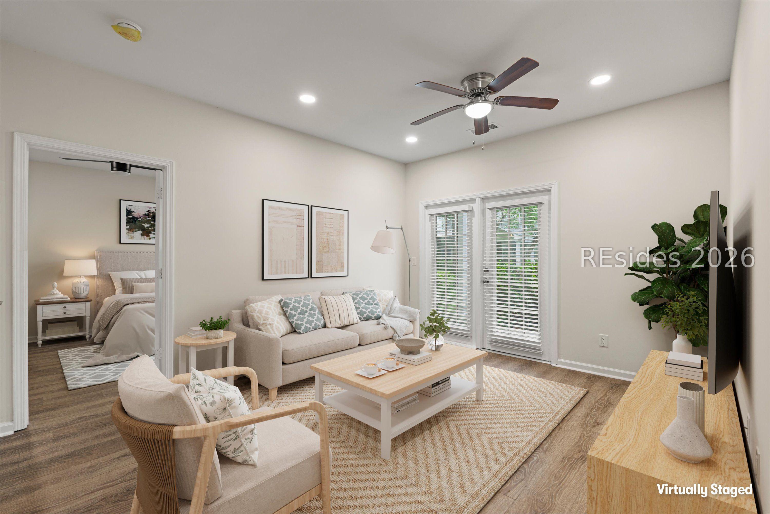 Image 4: Living room @ 1107 Estate At Westbury Image 4: Living room @ 1107 Estate At Westbury