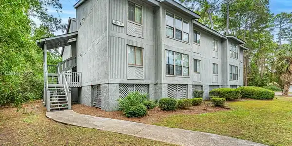 49 Forest Cove