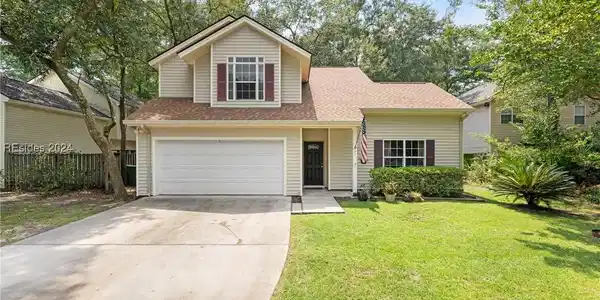 66 Chinaberry Drive