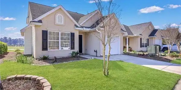 23 Pinecrest Way