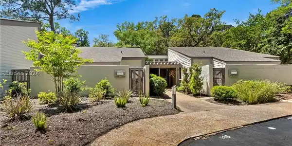 15 Calibogue Cay Road