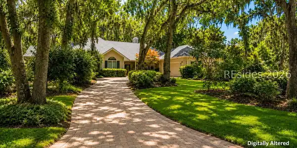 Image 4: Driveway - Digitally Altered