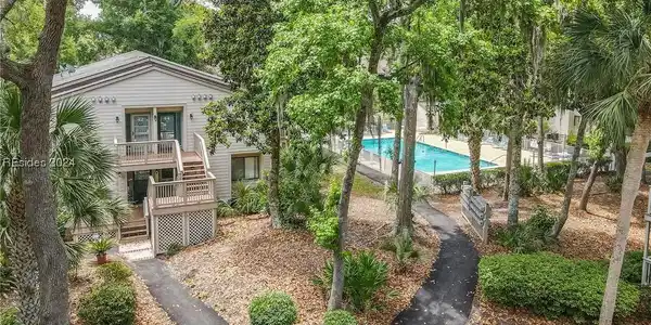 125 Cordillo Parkway