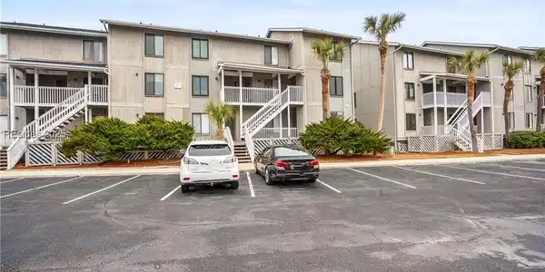 2 Cedar Reef Drive