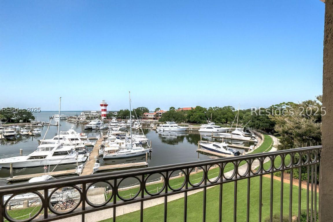 Image 4: View of Harbour & Sound from Balcony