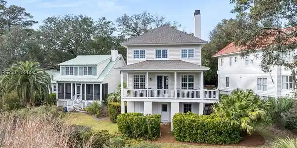 31 Crosswinds Drive
