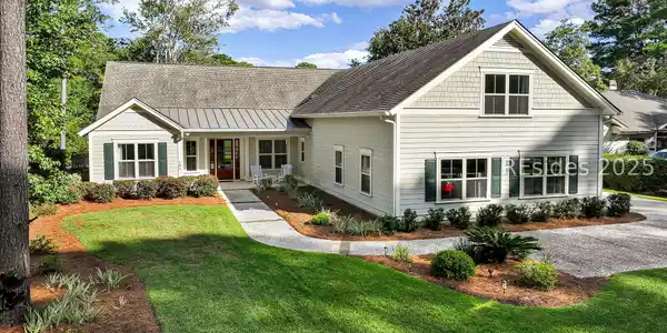 190 White Oaks Circle