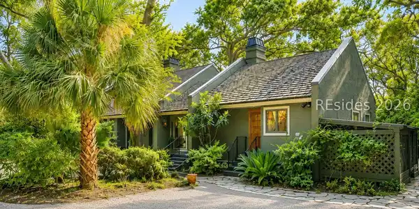 4 Middleton Place