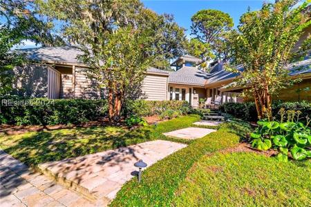 37 Heritage Road