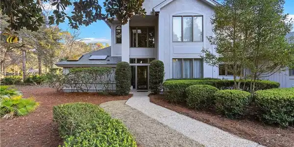 11 Clearwater Lane
