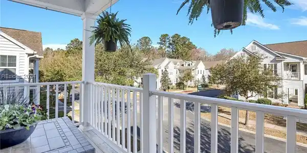 25 Rivers Bridge Court