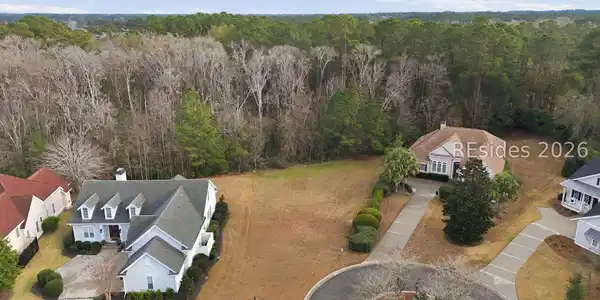 17 Lynnfield Place