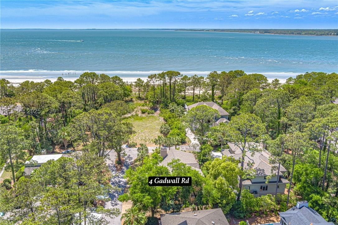Image 2: Look how CLOSE you are to the award winning beach