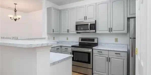 100 Kensington Boulevard