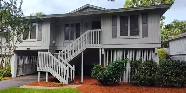 32 Kingston Cove