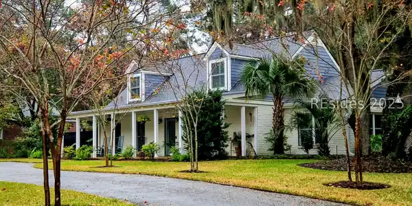 106 S Hermitage Road