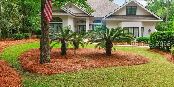 4 Beech Hill Court